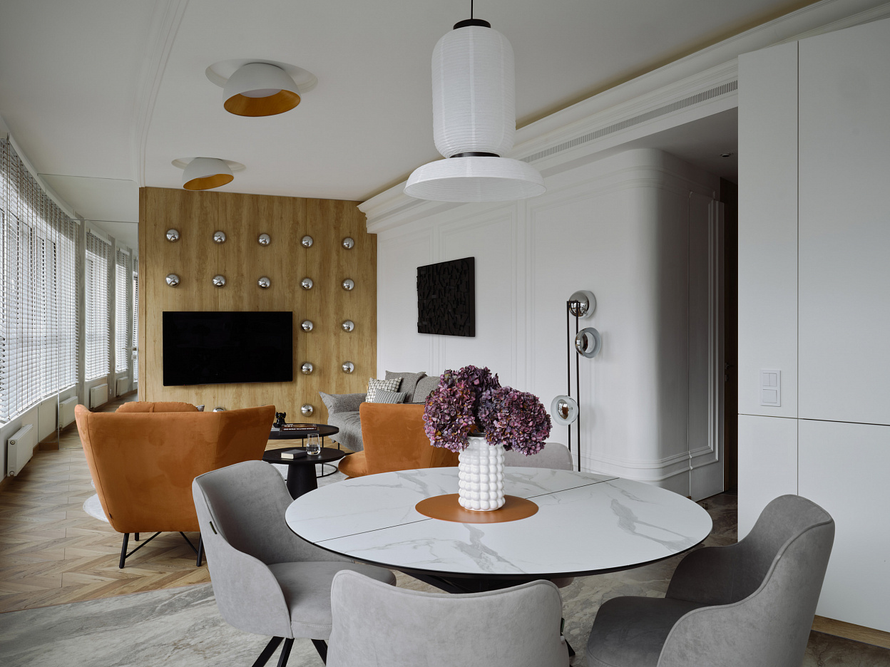 КРАСКА SATIN SM, ДЕКОРАТИВНОЕ ПОКРЫТИЕ ПОД КАМЕНЬ В ПРОЕКТЕ ПАВЛА ЛОПАНОВА, ЕКБ