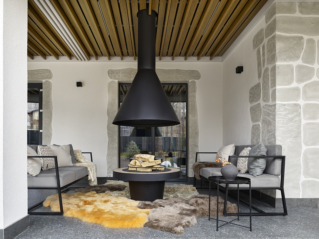 КРАСКА ФАСАДНАЯ СУПЕР, LASUR UV В ПРОЕКТЕ ПАВЛА ЛОПАНОВА, ЕКБ